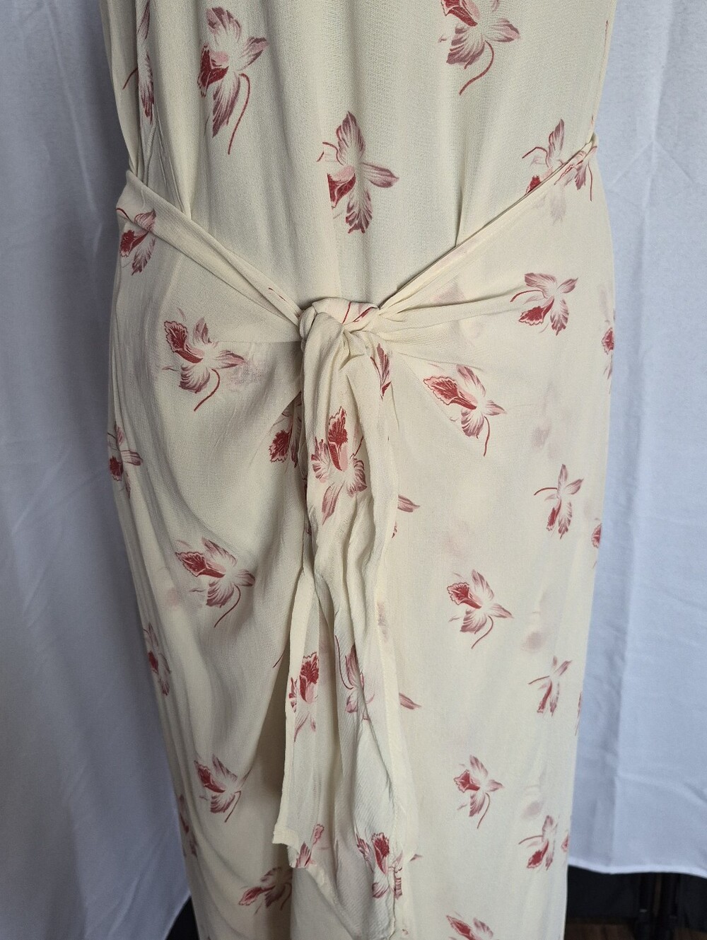Vintage Banana Republic Cream Maxi Wrap Dress with Pink Floral Motif - Picture 6 of 13